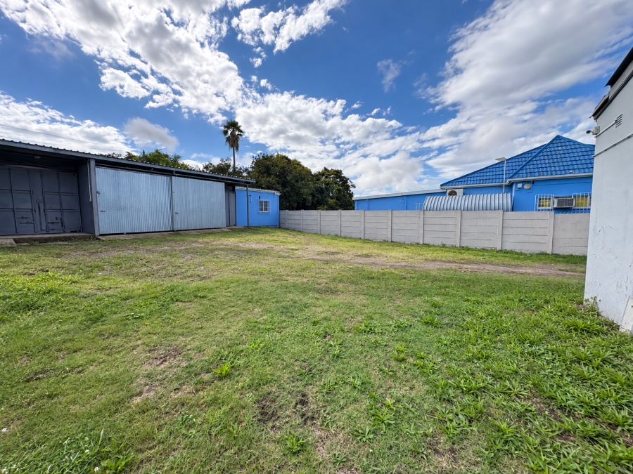 Commercial Property for Sale in Vincent Eastern Cape
